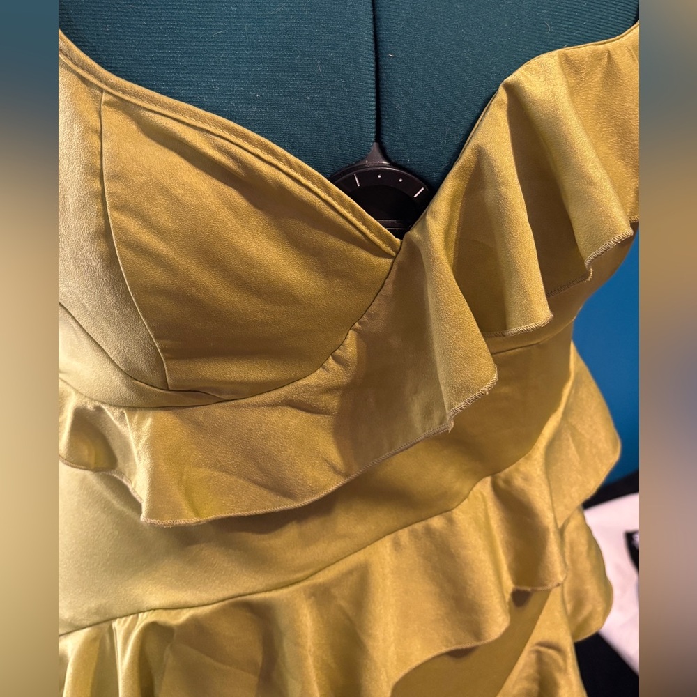 Green Ruffle Gown - Picture 3 of 6